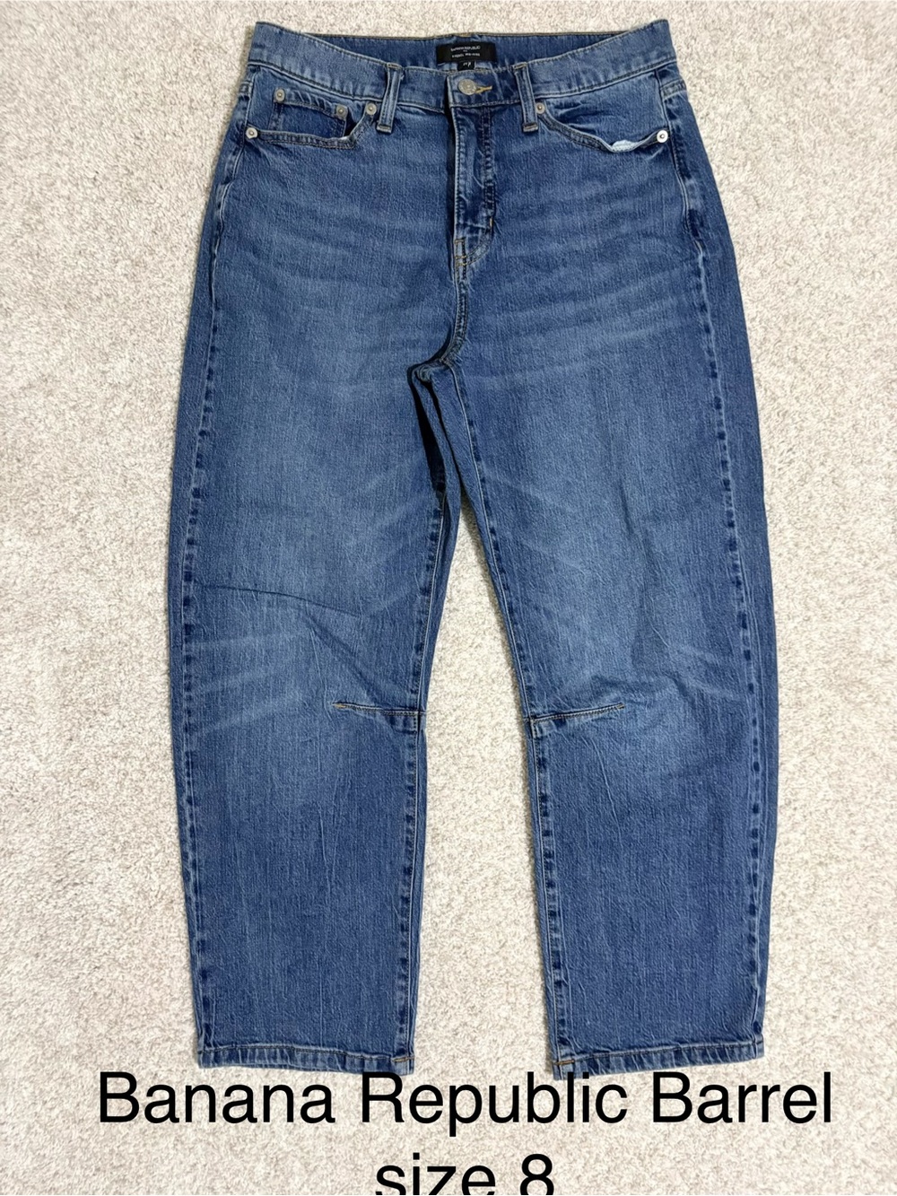 Banana Republic Barrel Fit Mid Rise Jeans size 8
